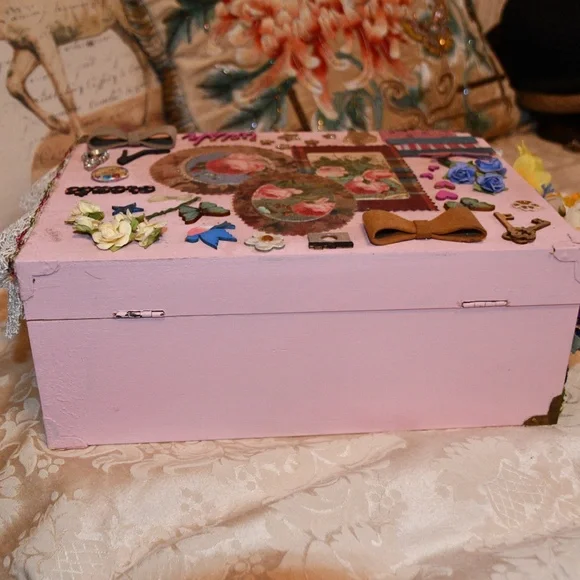 Princess Keepsake Box - Picture 5 of 6